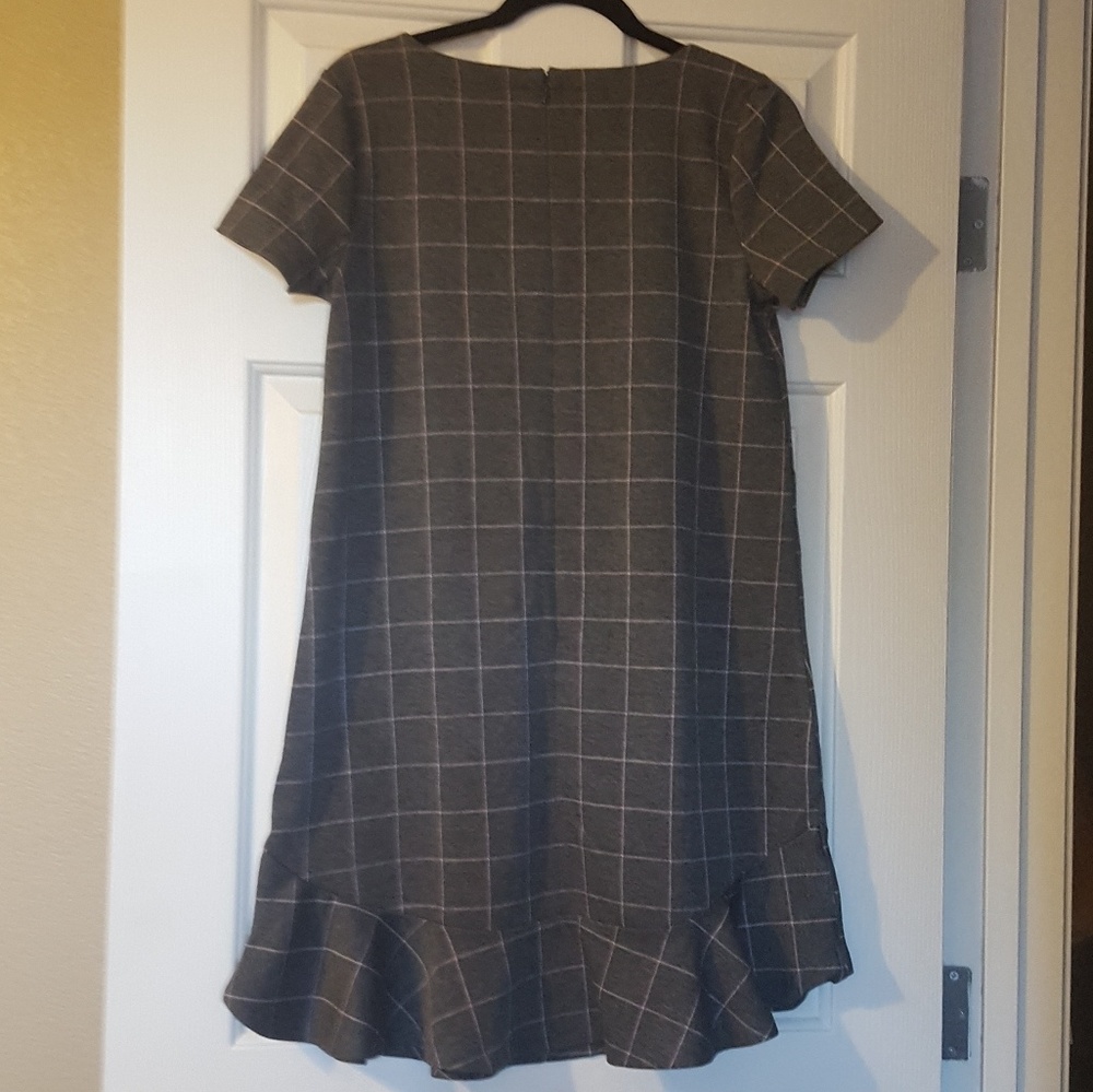 Grey Dress - Picture 5 of 5